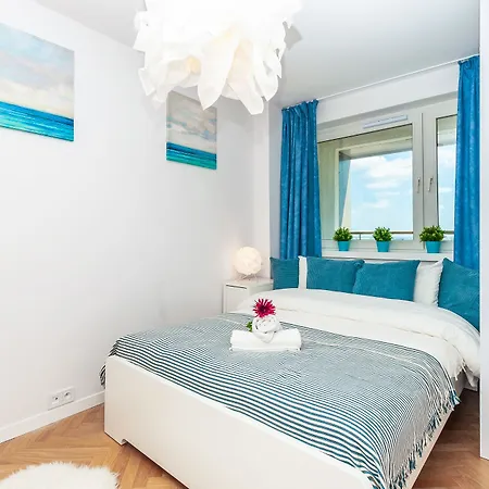 California Apartment Warsaw