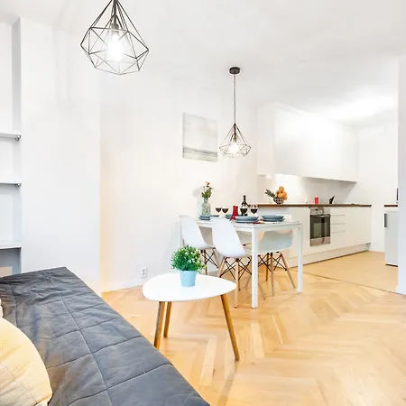California Apartment *